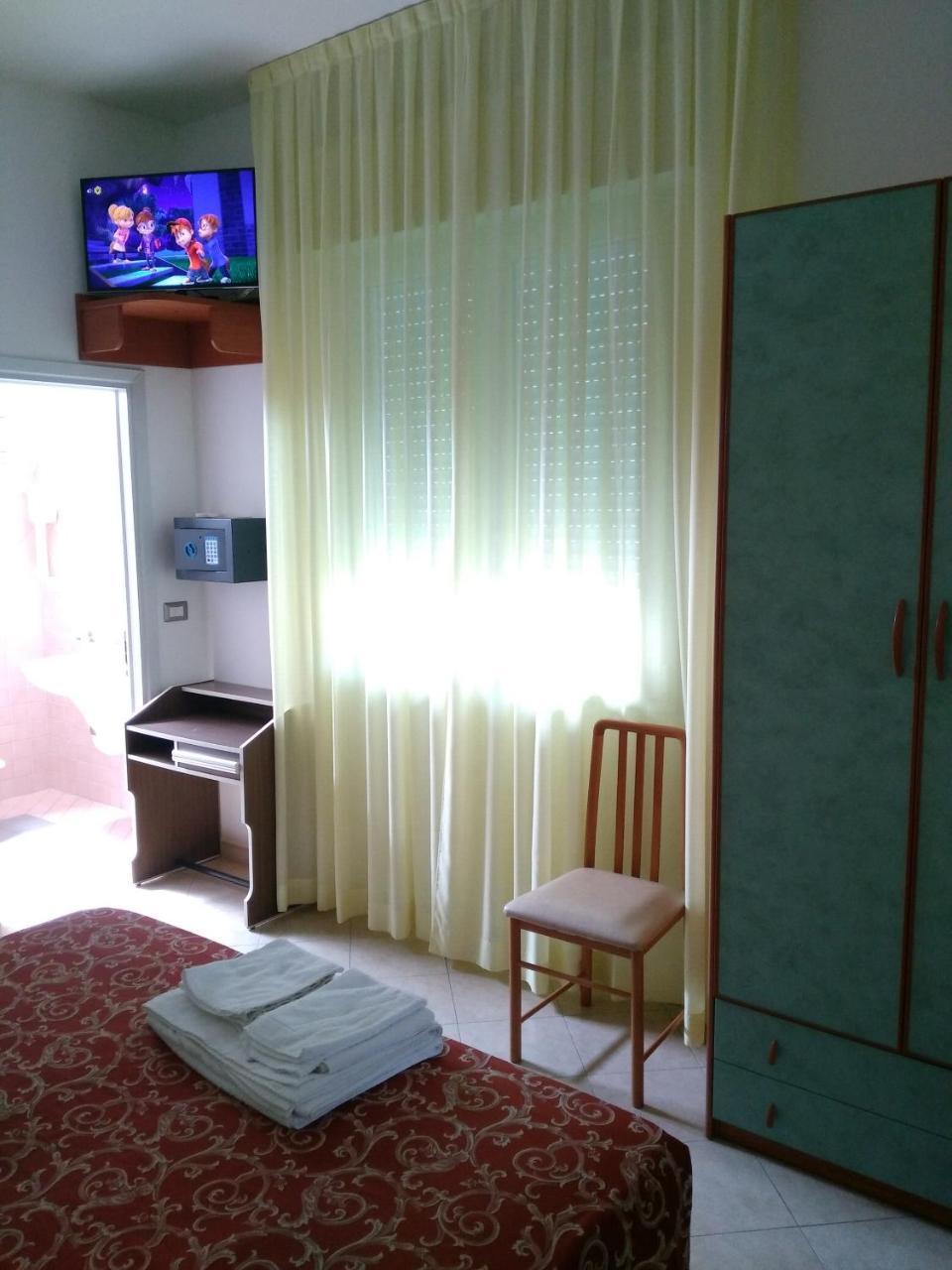 Hotel Ivana 미사노아드리아티코 외부 사진