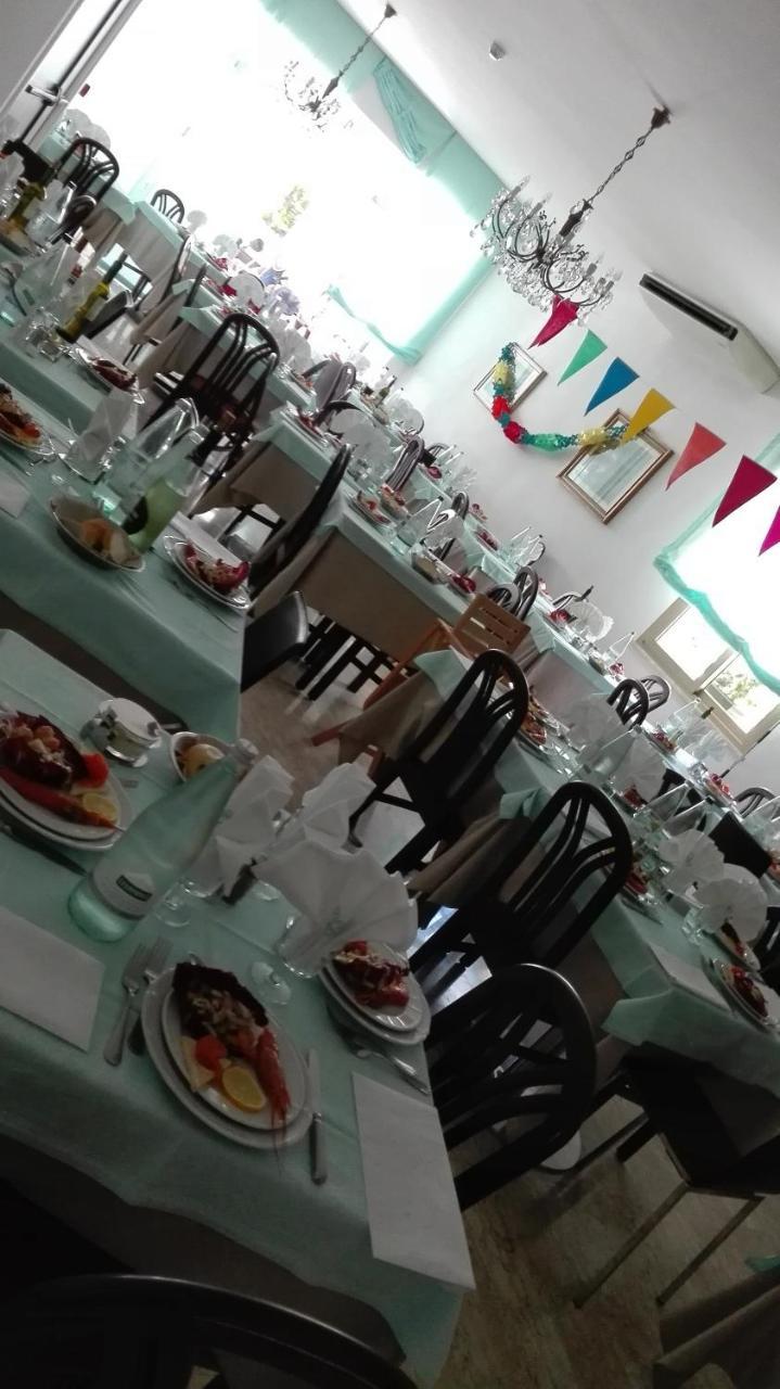 Hotel Ivana 미사노아드리아티코 외부 사진