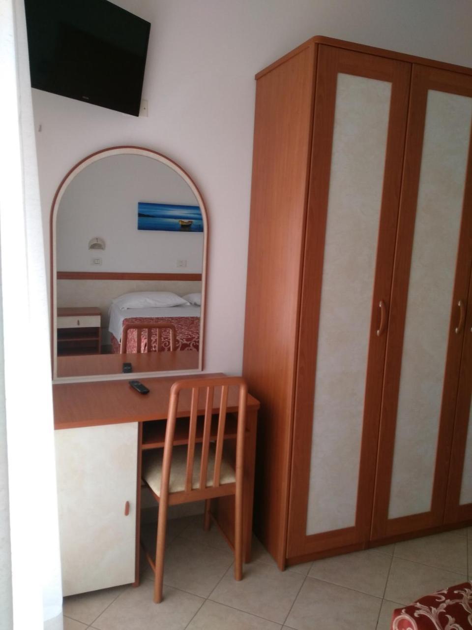 Hotel Ivana 미사노아드리아티코 외부 사진